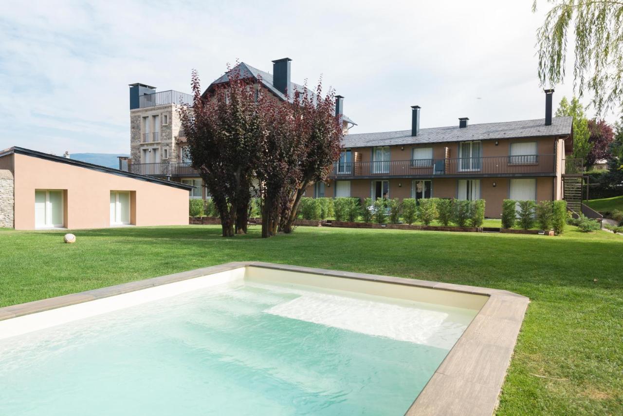 Ferienwohnung New Construction Penthouse With Pool And Wifi Osséja Exterior foto